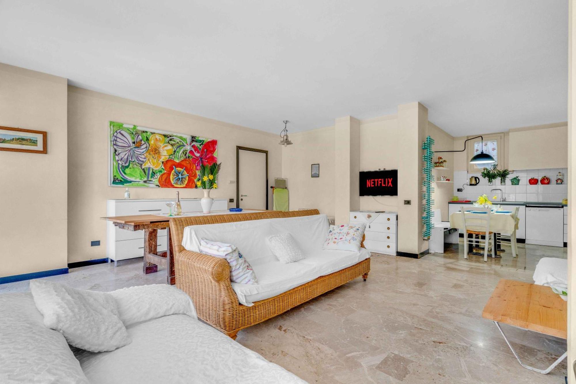 Ampia Dimora A Salo Con Parcheggio E Giardino Apartment Exterior photo