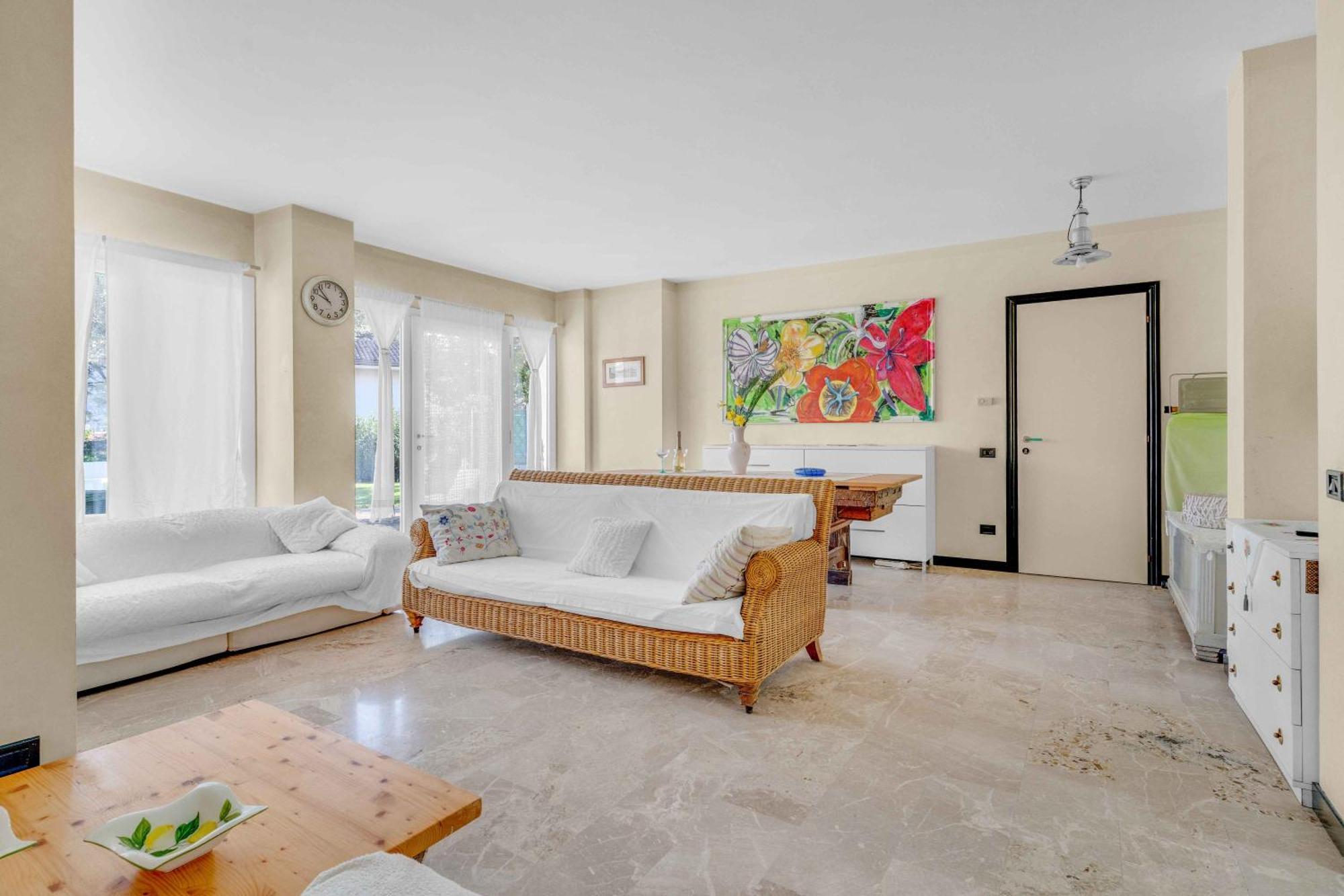 Ampia Dimora A Salo Con Parcheggio E Giardino Apartment Exterior photo